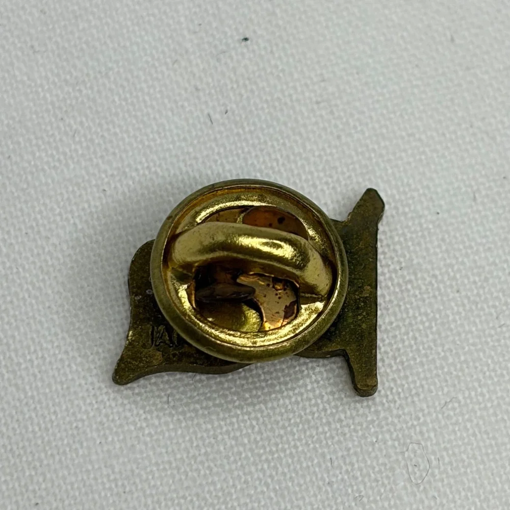 Vintage American Flag Enamel Lapel Pin Gold Tone Made in Japan Patriotic